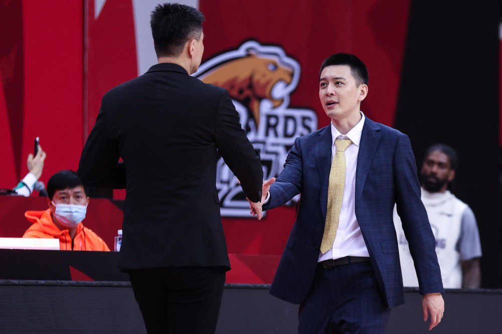 吴京也感谢剧组，让他十余年后可以故地重游，重温当年的;战斗过往